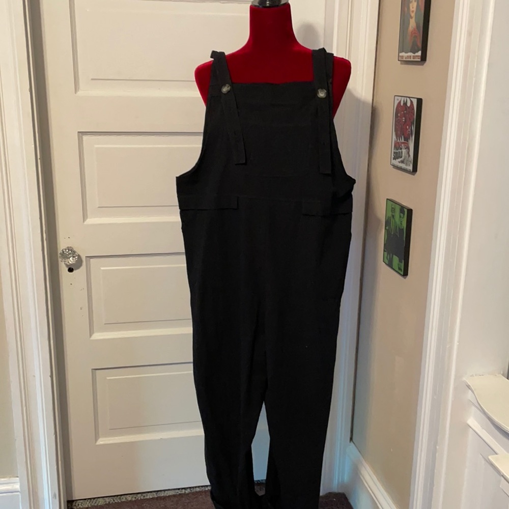 Black linen overalls